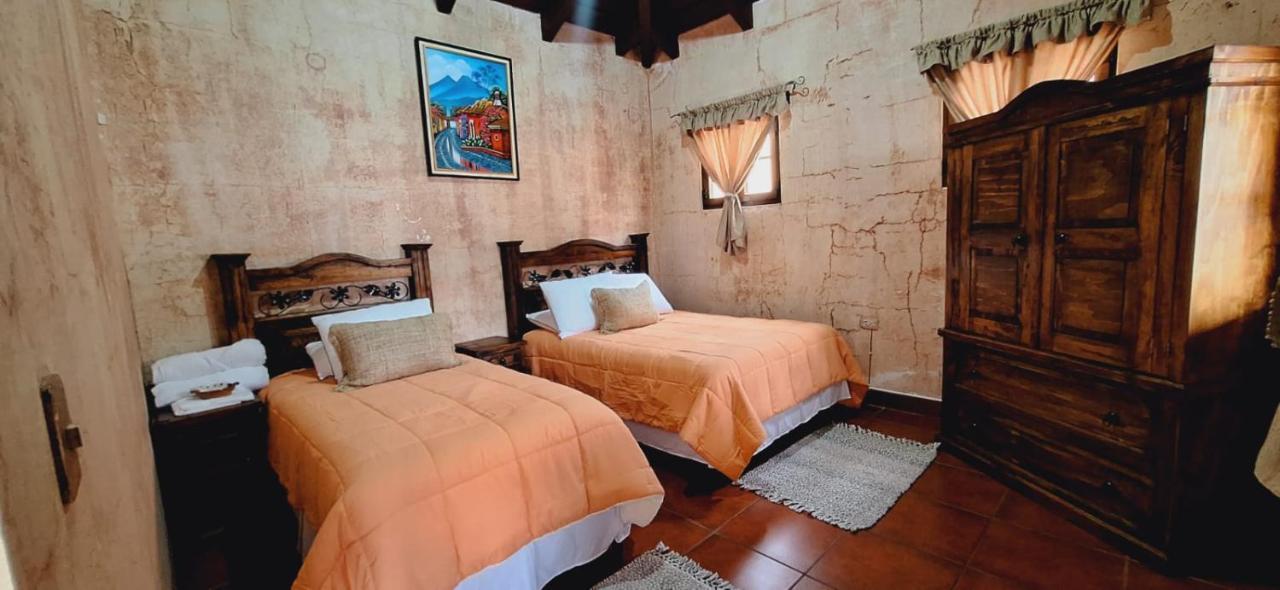 Hotel Boutique Casa Del Angel Antigua Luaran gambar